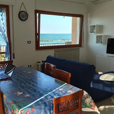 Appartamento Alba Rosa Francavilla Al Mare Bagian luar foto