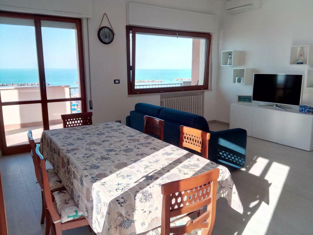 Appartamento Alba Rosa Francavilla Al Mare Bagian luar foto